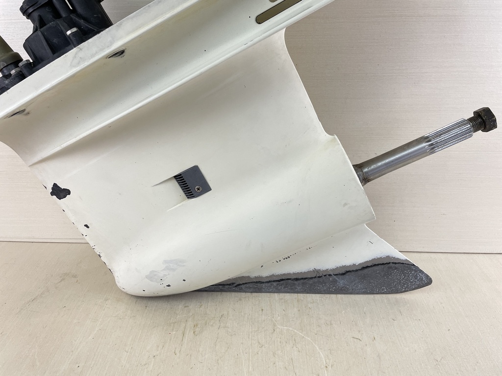 93-2005 Evinrude Johnson 150 175 HP Outboard 25" Lower Unit Gear Case 5009308