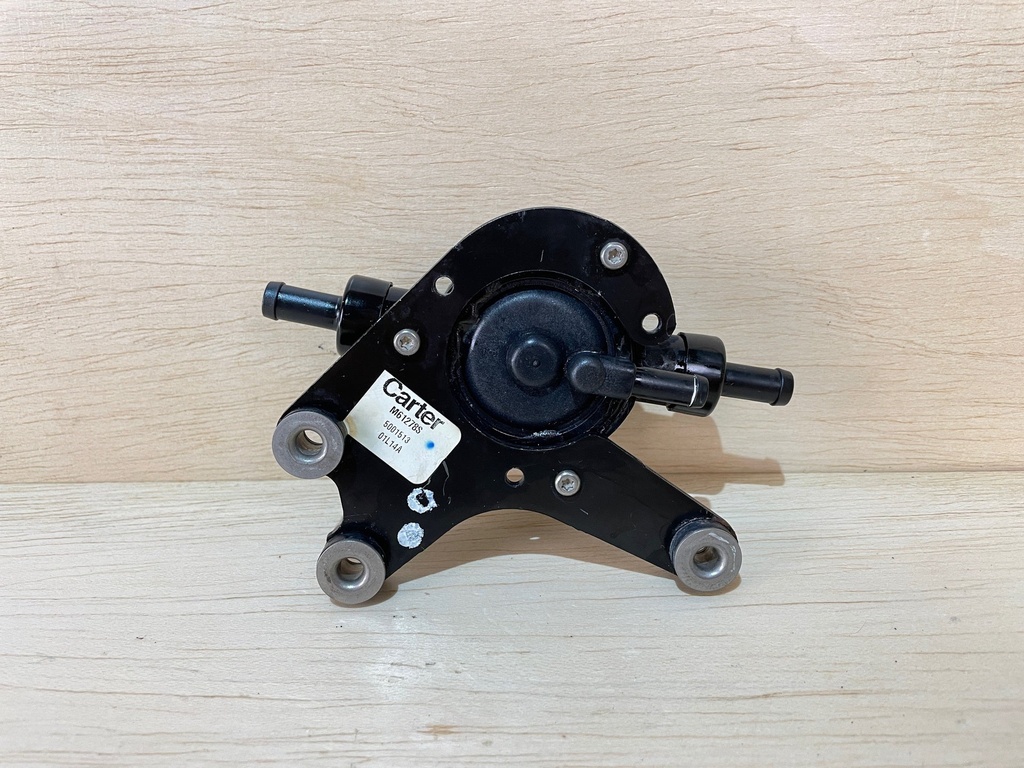 2002 Evinrude Ficht 200HP Outboard Lift Pump Assembly 5001513