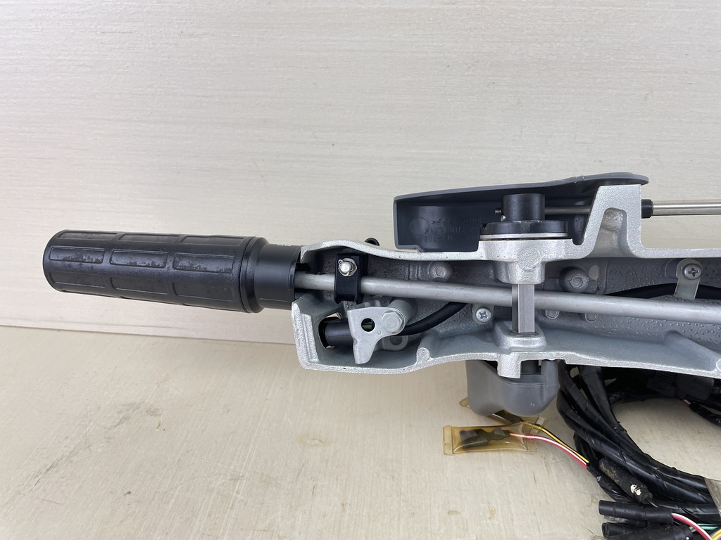 53111-ZW1-701ZA Honda 75 90 HP Outboard Tiller Handle Steering Arm HandleBar