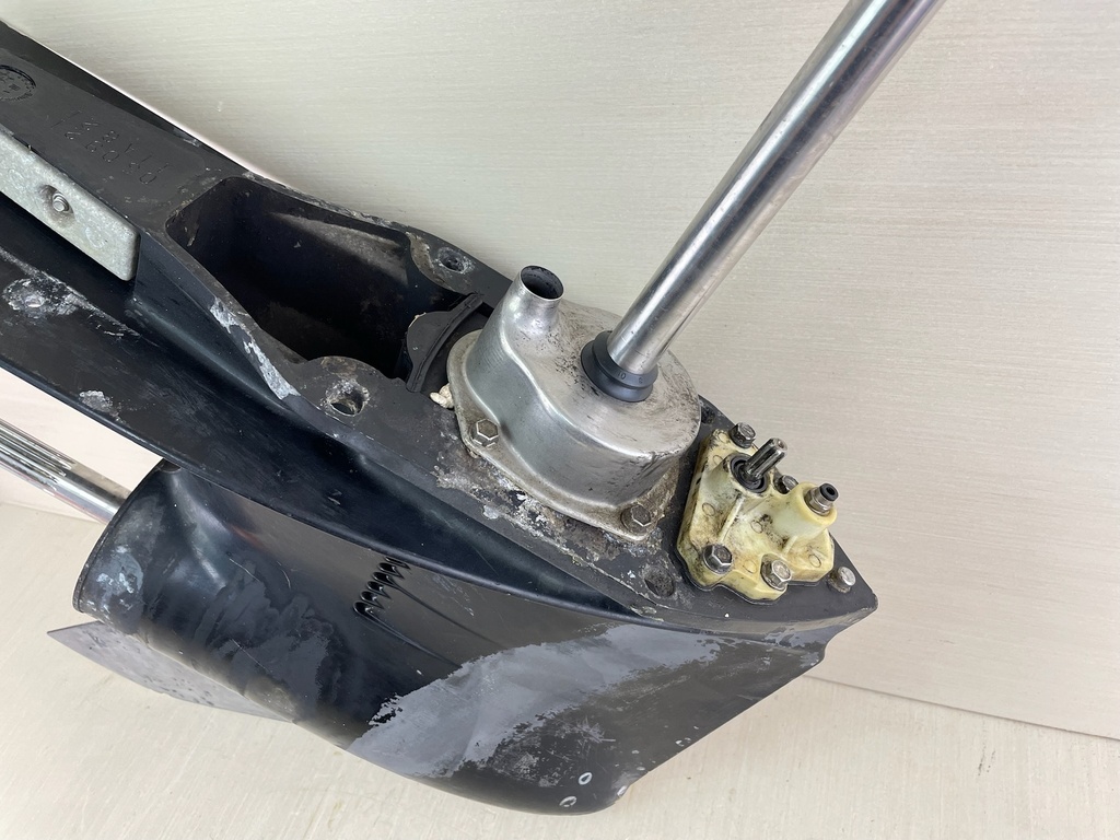 Mercury 135 - 200 HP L4 Verado 25" XL Lower Unit Gear Case Counter 880686T25