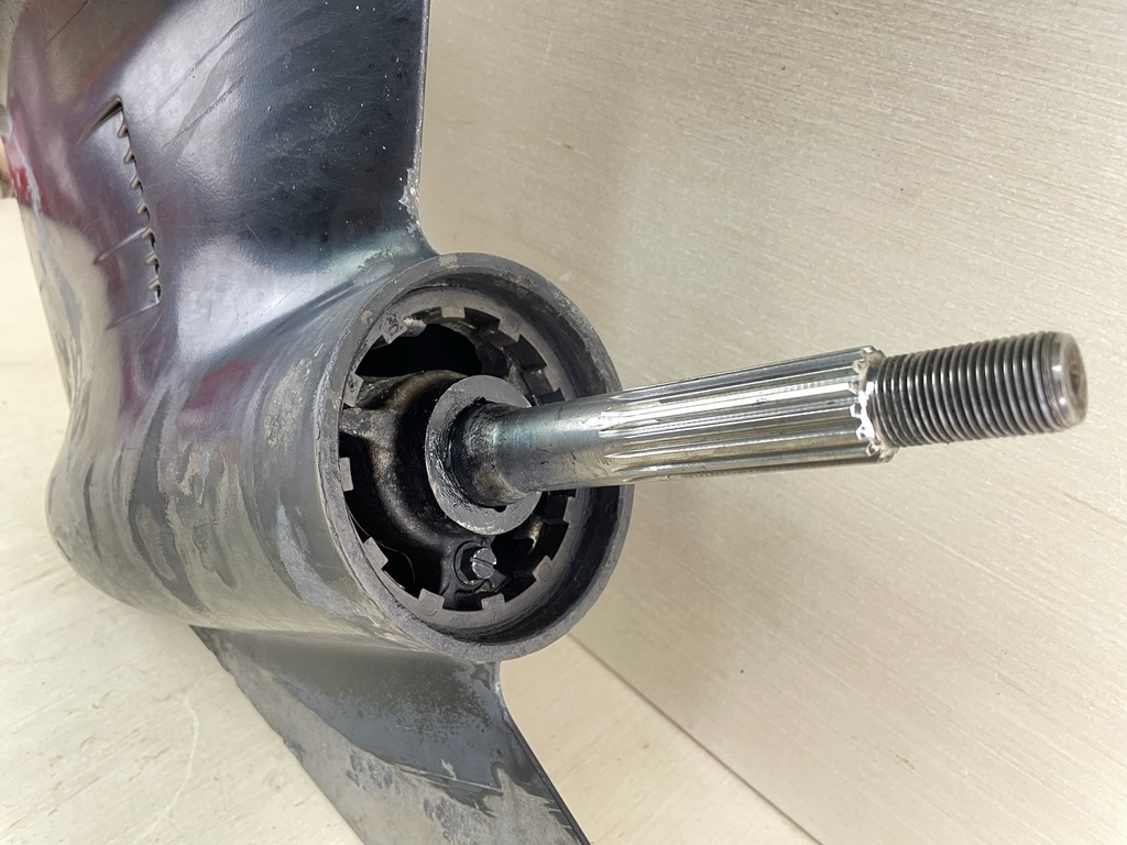 Mercury 135 - 200 HP L4 Verado 25" XL Lower Unit Gear Case Counter 880686T25