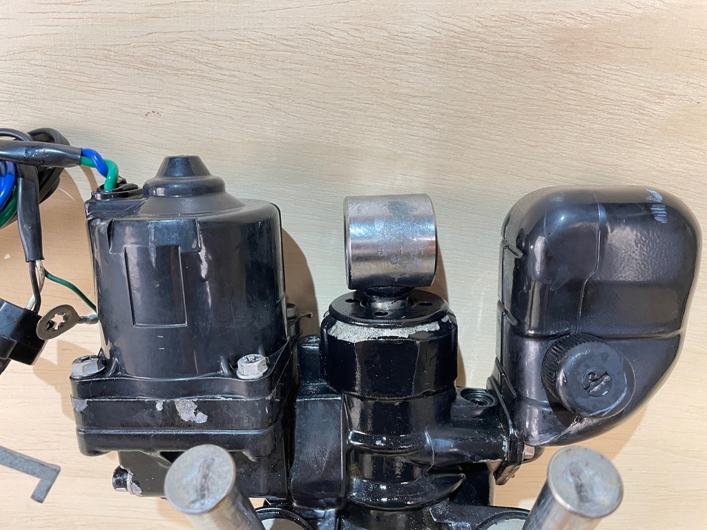 OMC Johnson Evinrude Hydraulic Power Trim And Tilt Assembly 60HP - 300HP