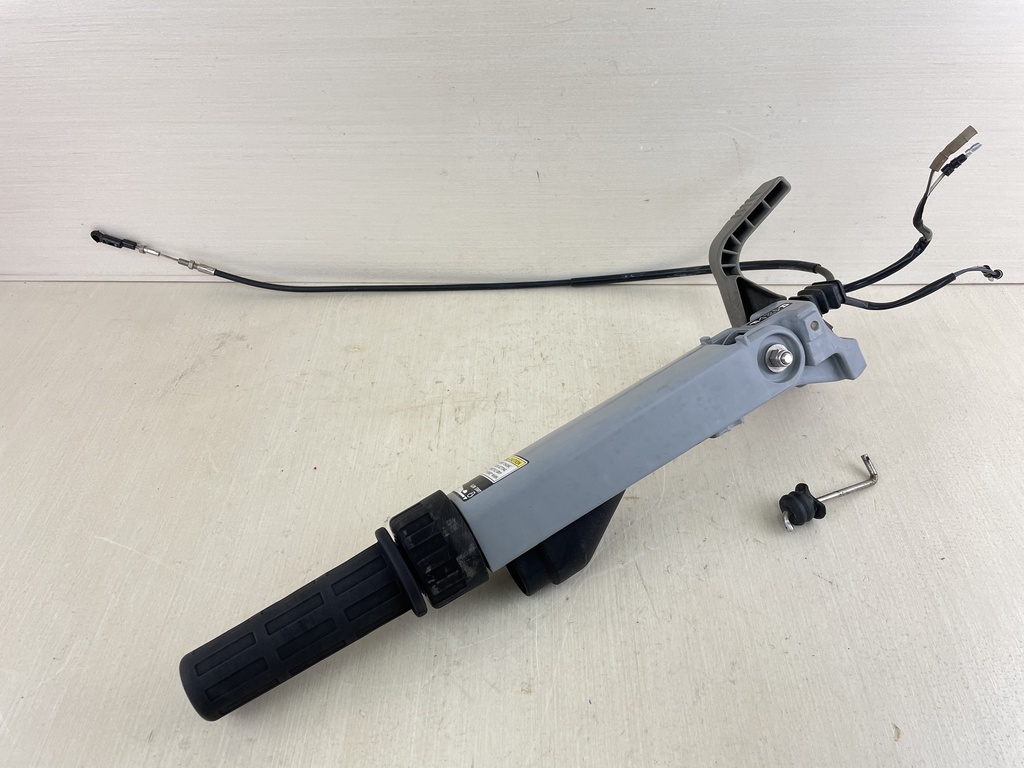 2001 Honda 8HP 4 Stroke Outboard Tiller Handle Assembly 53110-ZW9-010ZA