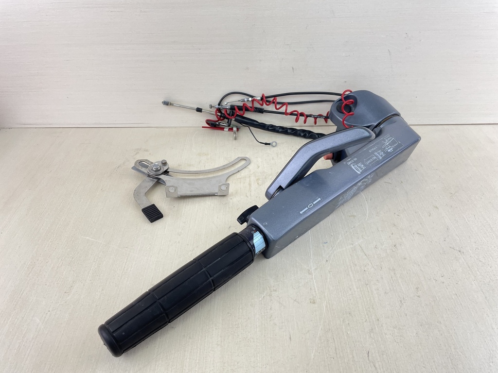 2013 Yamaha 8HP 4 Stroke Outboard Tiller Handle W/ Steering Friction Complete