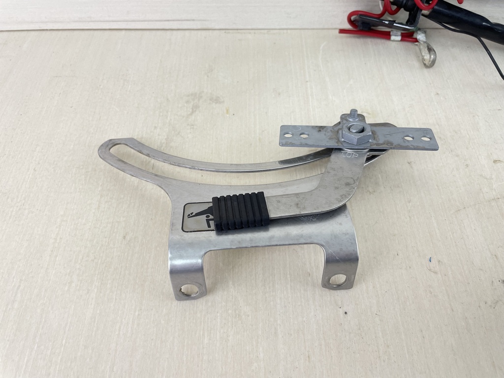 2013 Yamaha 8HP 4 Stroke Outboard Tiller Handle W/ Steering Friction Complete