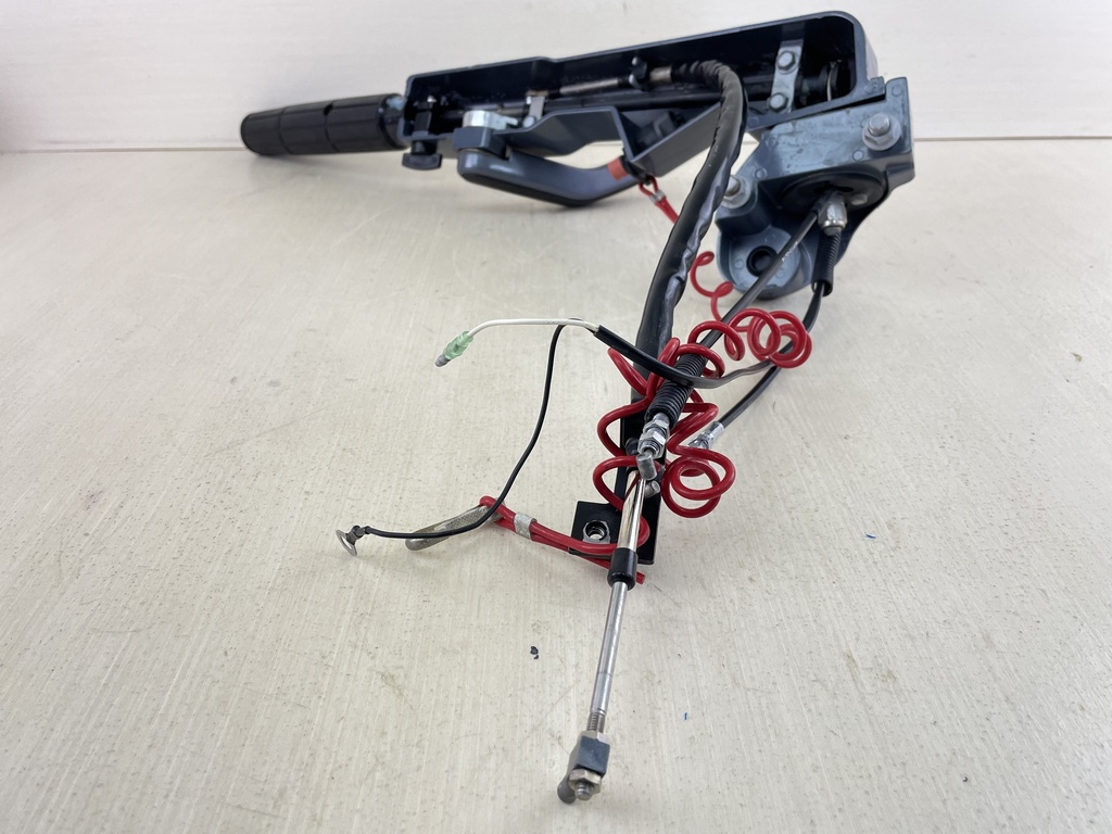 2013 Yamaha 8HP 4 Stroke Outboard Tiller Handle W/ Steering Friction Complete