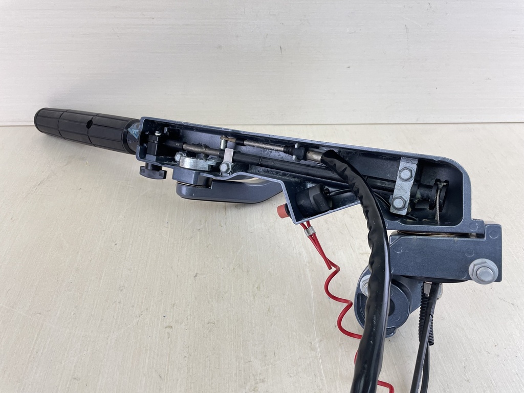 2013 Yamaha 8HP 4 Stroke Outboard Tiller Handle W/ Steering Friction Complete