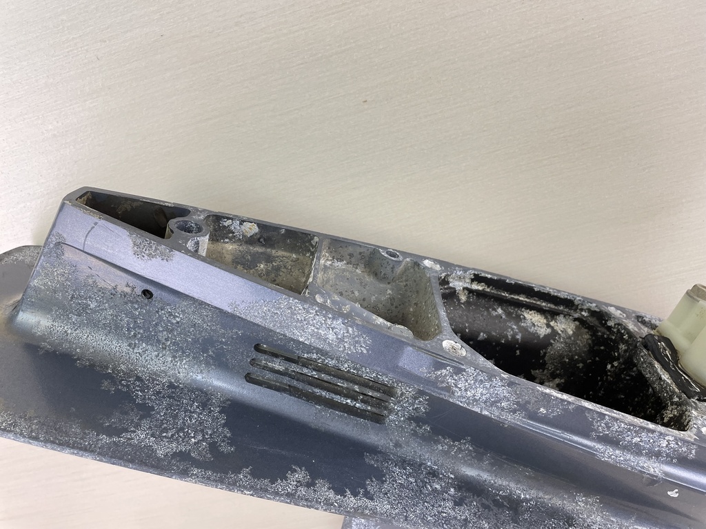 2004+ Yamaha 150HP 4 Stroke Outboard 25" XL Shaft Lower Unit Gear Case 63P-45300-14-8D