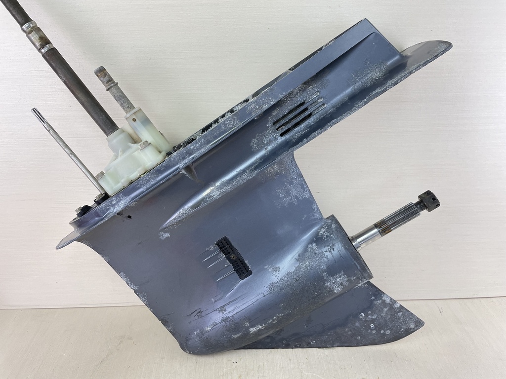 2004+ Yamaha 150HP 4 Stroke Outboard 25" XL Shaft Lower Unit Gear Case 63P-45300-14-8D