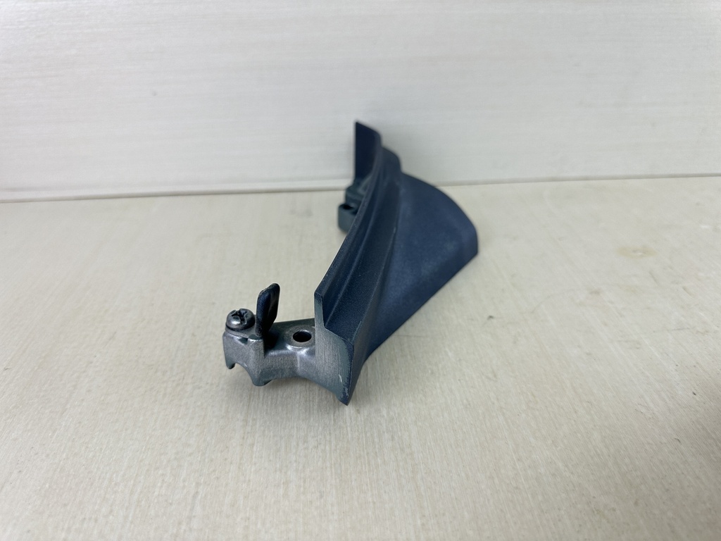 2004 Yamaha 225HP 4 Stroke Outboard Cable Cover Plate 69J-42738-01-5B