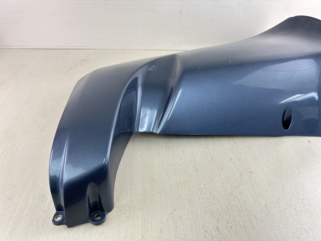 04 Yamaha 225HP 4 Stroke Outboard Left Port Apron Cowling Cover 69J-42771-00-8D