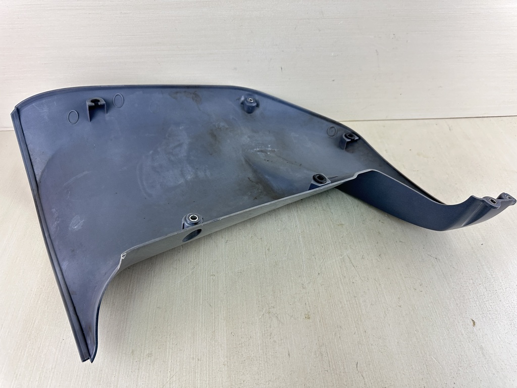 04 Yamaha 225HP 4 Stroke Outboard Left Port Apron Cowling Cover 69J-42771-00-8D