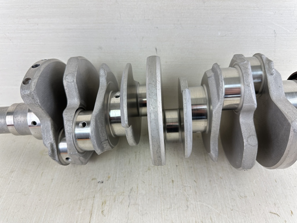 2004 Yamaha 225HP 4 Stroke Outboard Crankshaft Crank 69J-11411-00-00