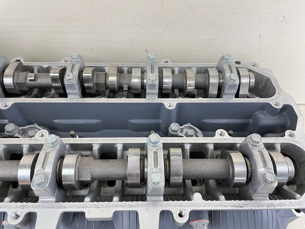 2004-05 Yamaha 150HP 4 Stroke Outboard Cylinder Head 63P-W009A-00-1S