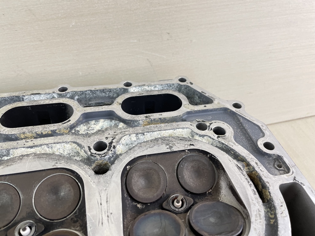 2004-05 Yamaha 150HP 4 Stroke Outboard Cylinder Head 63P-W009A-00-1S