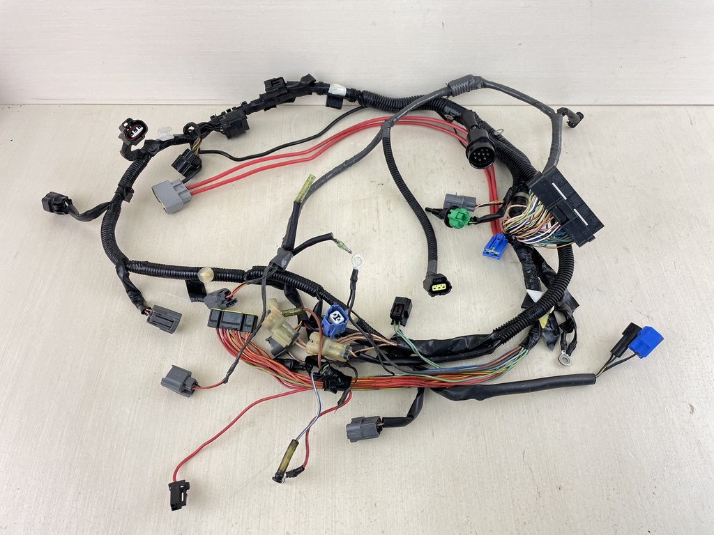 2004 Yamaha 150HP 4 Stroke Outboard Engine Wire Harness 63P-82590-10-00