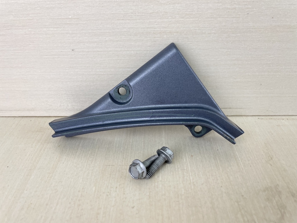 2001 Yamaha 100HP 4 Stroke Outboard Cable Plate Fitting Cover 67F-42738-00-5B