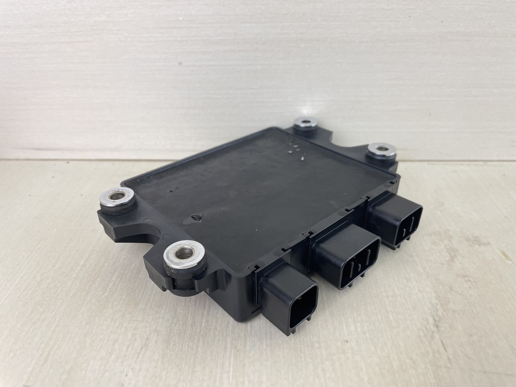 2001 Yamaha 100HP 4 Stroke Outboard CDI Unit Computer 67F-85540-01-00