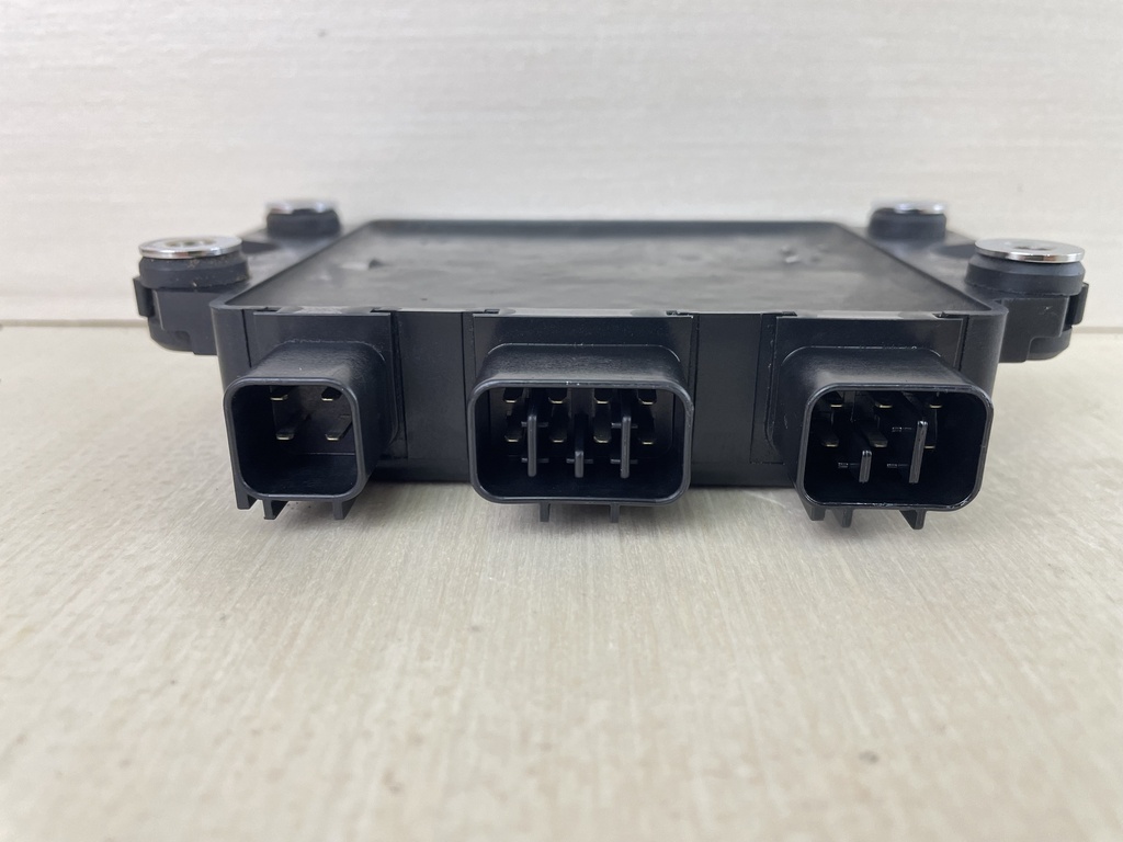 2001 Yamaha 100HP 4 Stroke Outboard CDI Unit Computer 67F-85540-01-00