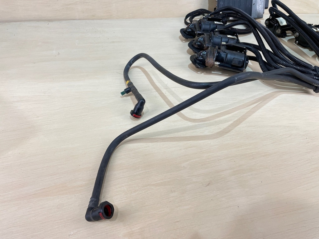 2000 Evinrude Ficht Ocean Pro 225HP EMM With Matching Injectors 0586724