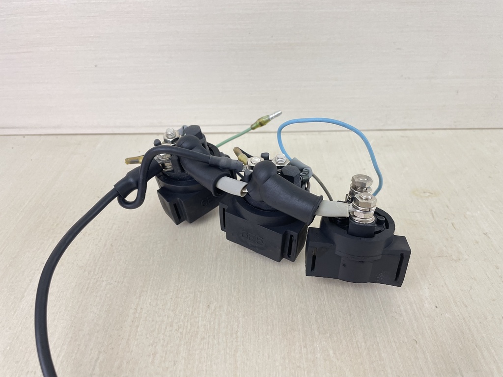 2001 Yamaha 100HP 4 Stroke Outboard Trim Tilt Relay Set 6E5-8195B-01-00 