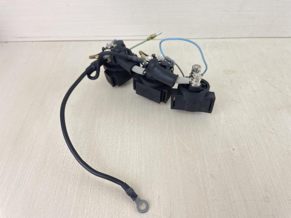 2001 Yamaha 100HP 4 Stroke Outboard Trim Tilt Relay Set 6E5-8195B-01-00 