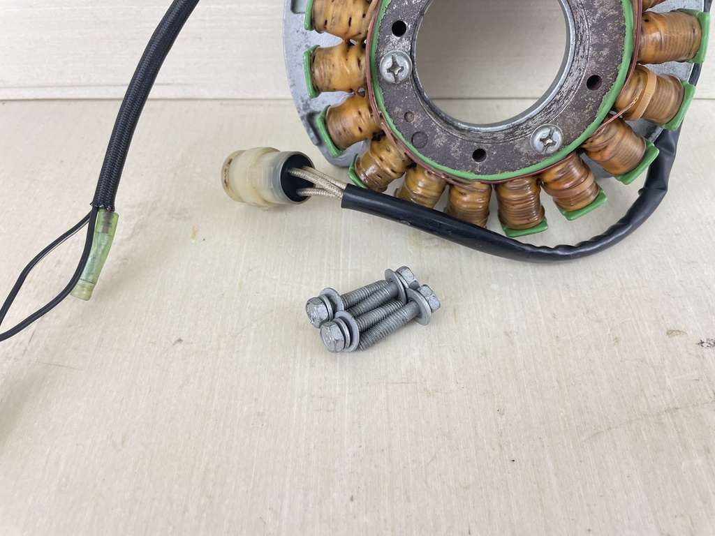 2001 Yamaha 100HP 4 Stroke Base Coil Stator Assembly 67F-85510-00-00