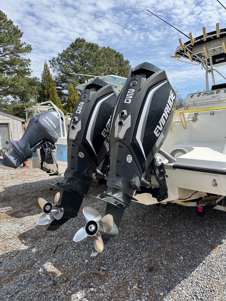 2017 Evinrude 250HP G2 2 Stroke Outboard Engine 25" Pair Twins