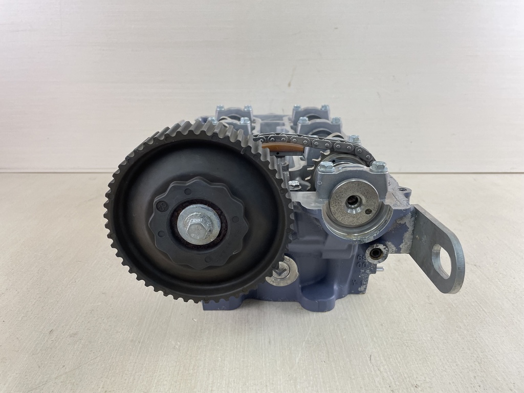 2003 Yamaha 200 225 HP 4 Stroke Outboard Cylinder Head Port 69J-W009C-01-1S