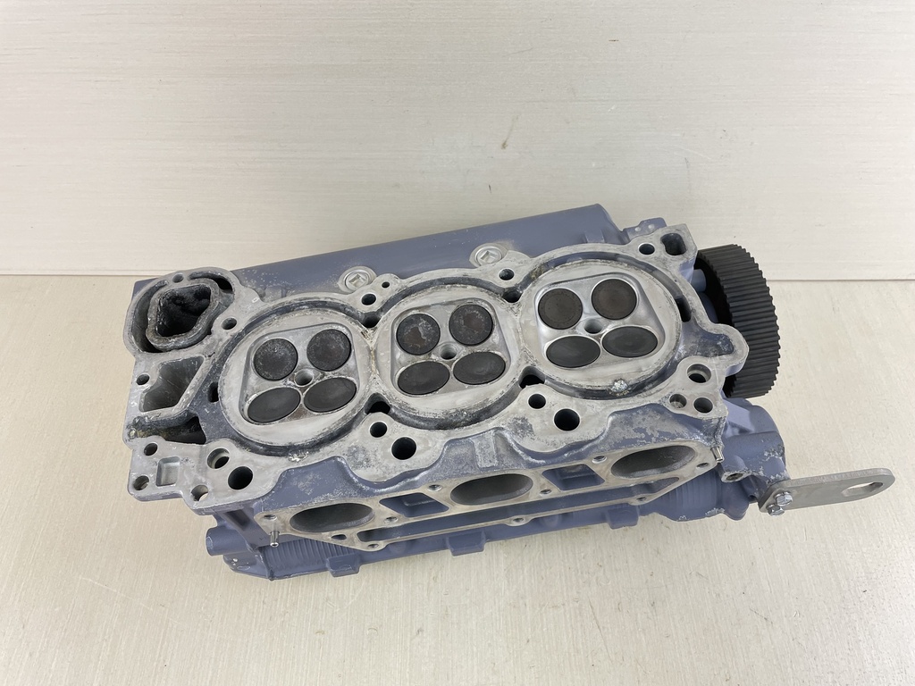 2003 Yamaha 200 225 HP 4 Stroke Outboard Cylinder Head Port 69J-W009C-01-1S
