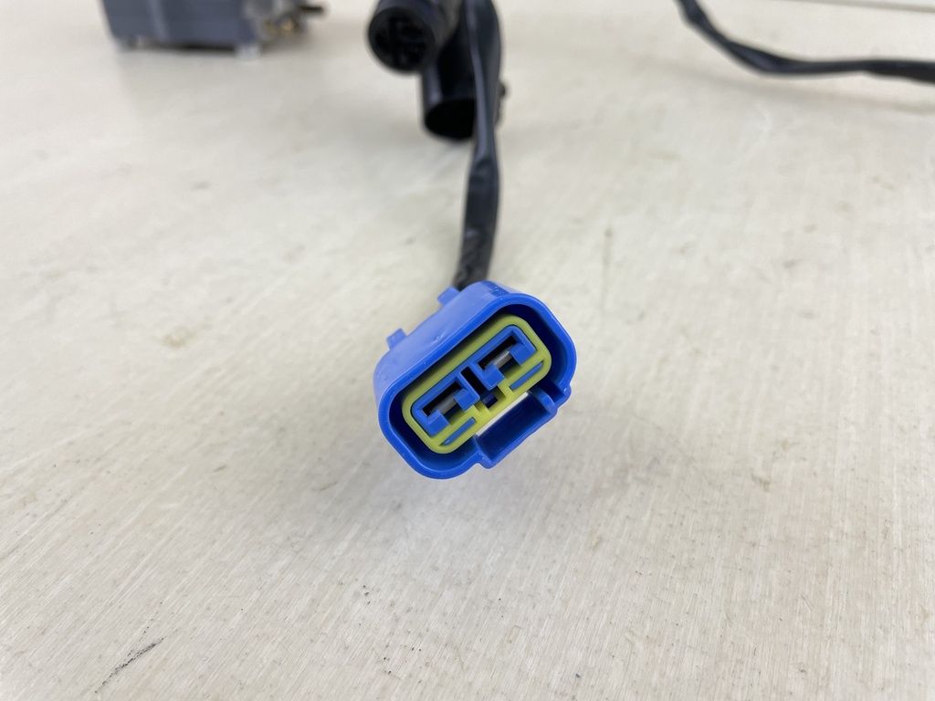 2003 Yamaha 200 225 HP 4 Stroke Outboard Rectifier & Regulator Assembly 69J-81960-10-00