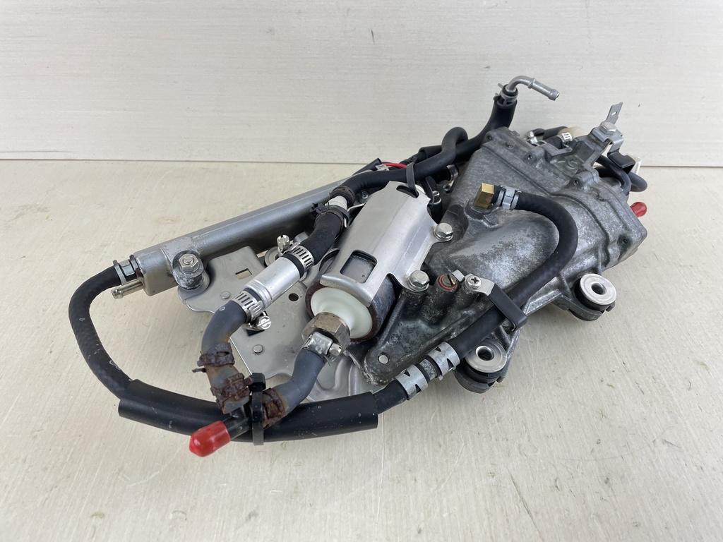 2003 Yamaha 200 225 HP 4 Stroke Outboard Fuel Float Chamber VST 69J-14180-10-00