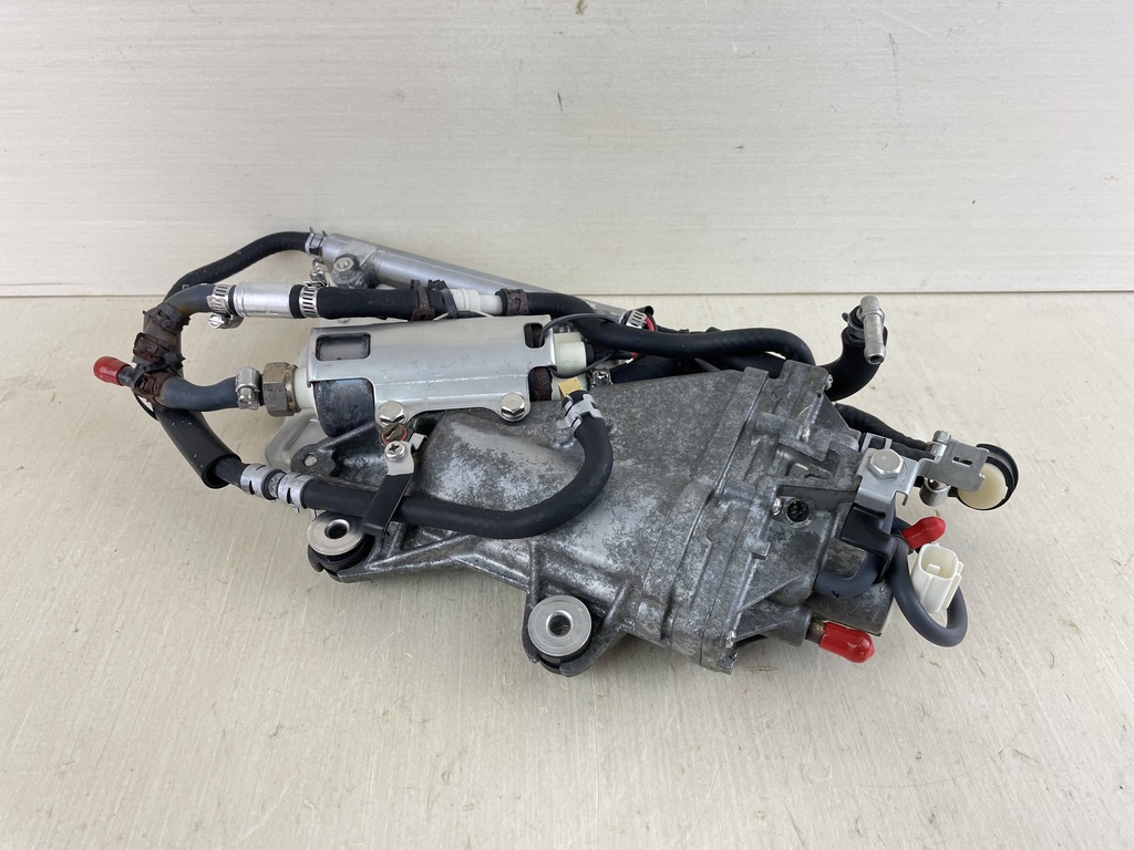 2003 Yamaha 200 225 HP 4 Stroke Outboard Fuel Float Chamber VST 69J-14180-10-00