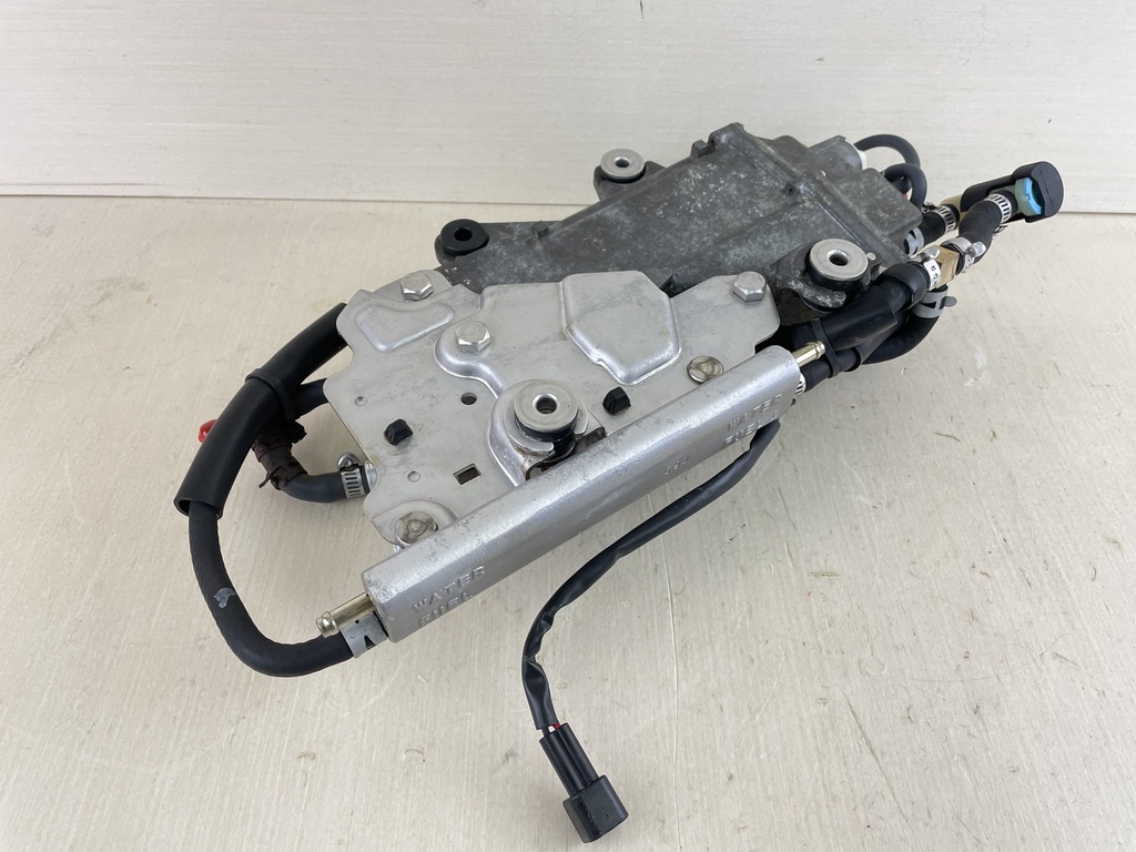 2003 Yamaha 200 225 HP 4 Stroke Outboard Fuel Float Chamber VST 69J-14180-10-00