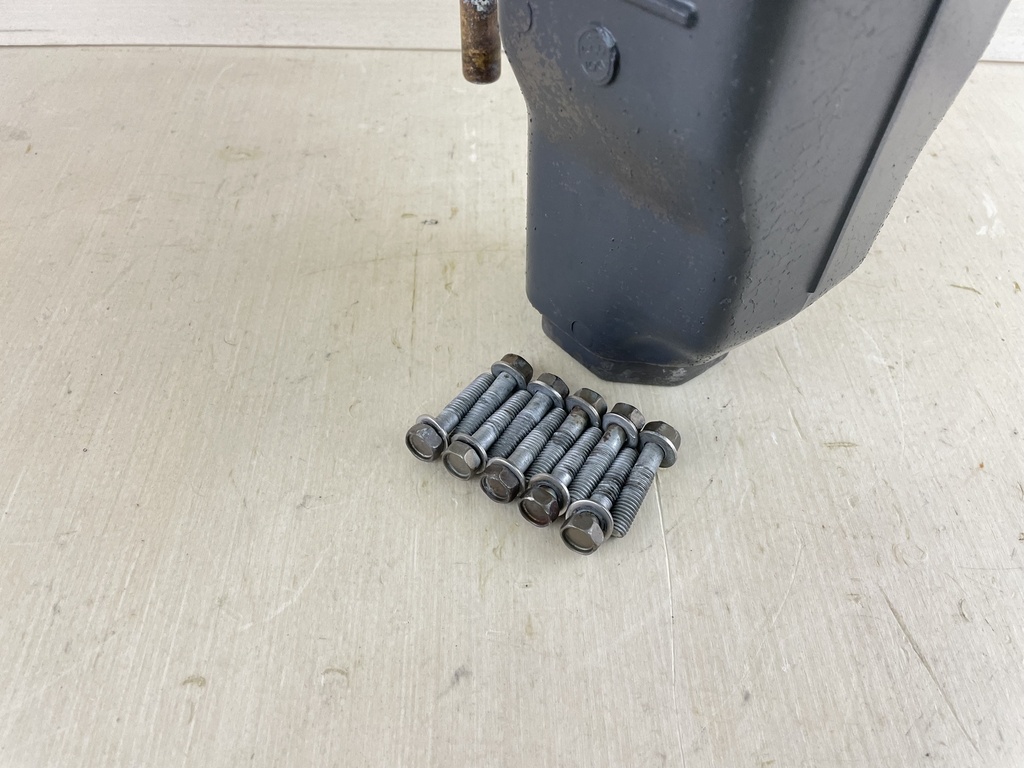 02-03 Yamaha 200 225 HP 4 Stroke Outboard Exhaust Muffler 69J-14711-00-5B