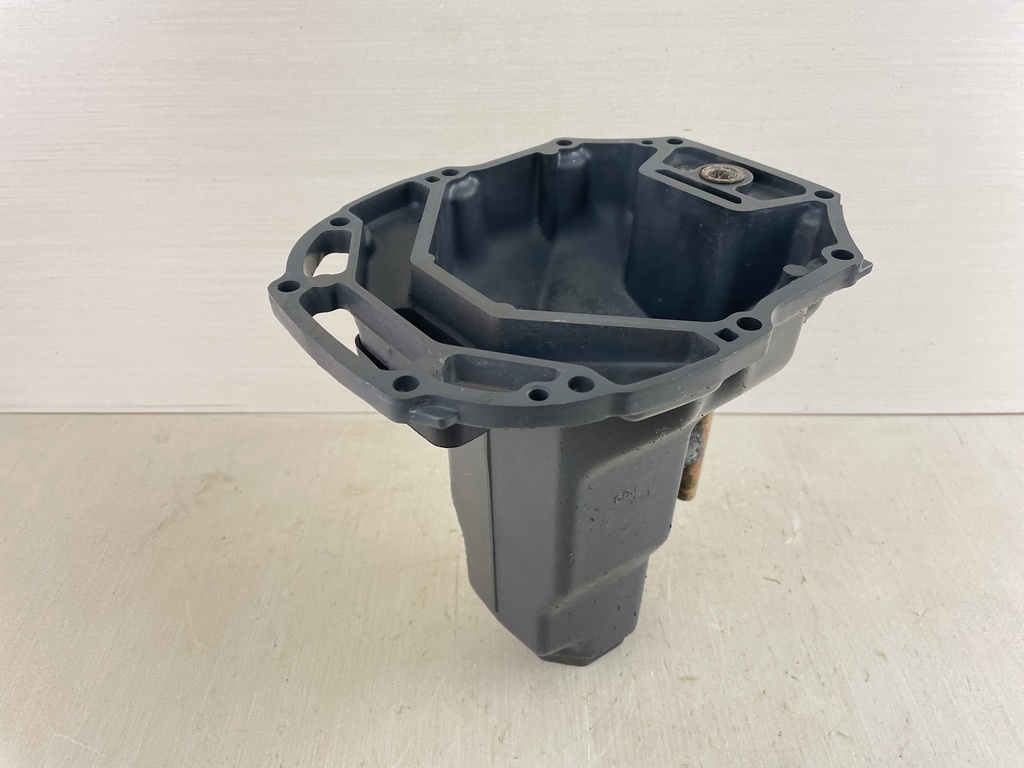 02-03 Yamaha 200 225 HP 4 Stroke Outboard Exhaust Muffler 69J-14711-00-5B