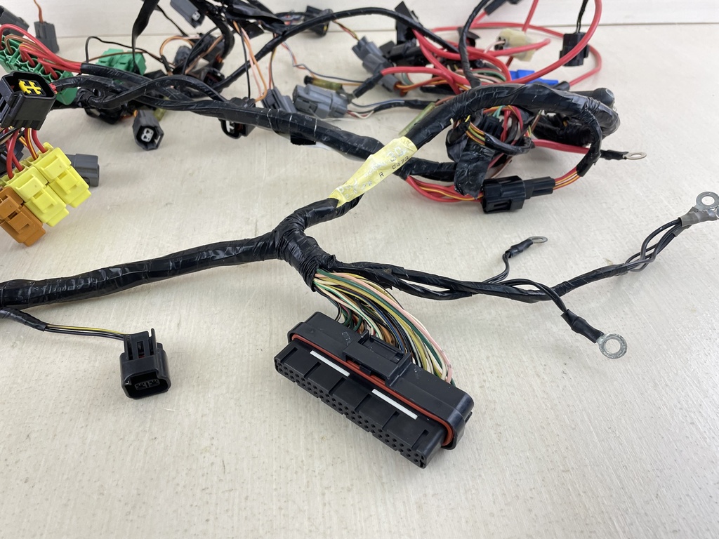 2003 Yamaha 200 225 HP 4 Stroke Outboard Engine Wire Harness 69J-82590-30-00