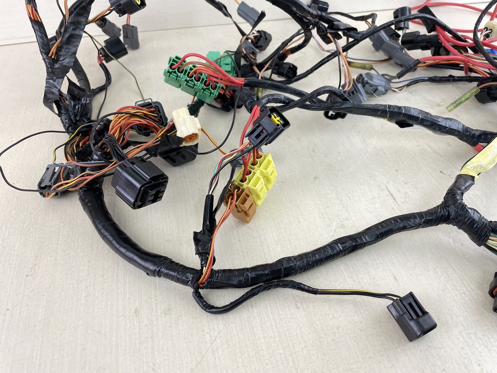 2003 Yamaha 200 225 HP 4 Stroke Outboard Engine Wire Harness 69J-82590-30-00