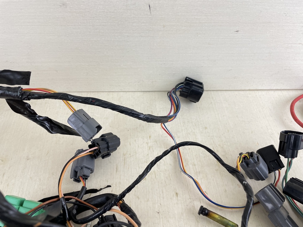 2003 Yamaha 200 225 HP 4 Stroke Outboard Engine Wire Harness 69J-82590-30-00