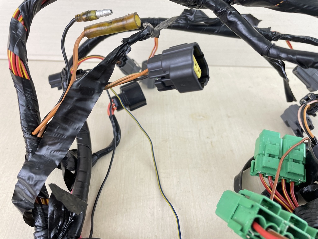 2003 Yamaha 200 225 HP 4 Stroke Outboard Engine Wire Harness 69J-82590-30-00