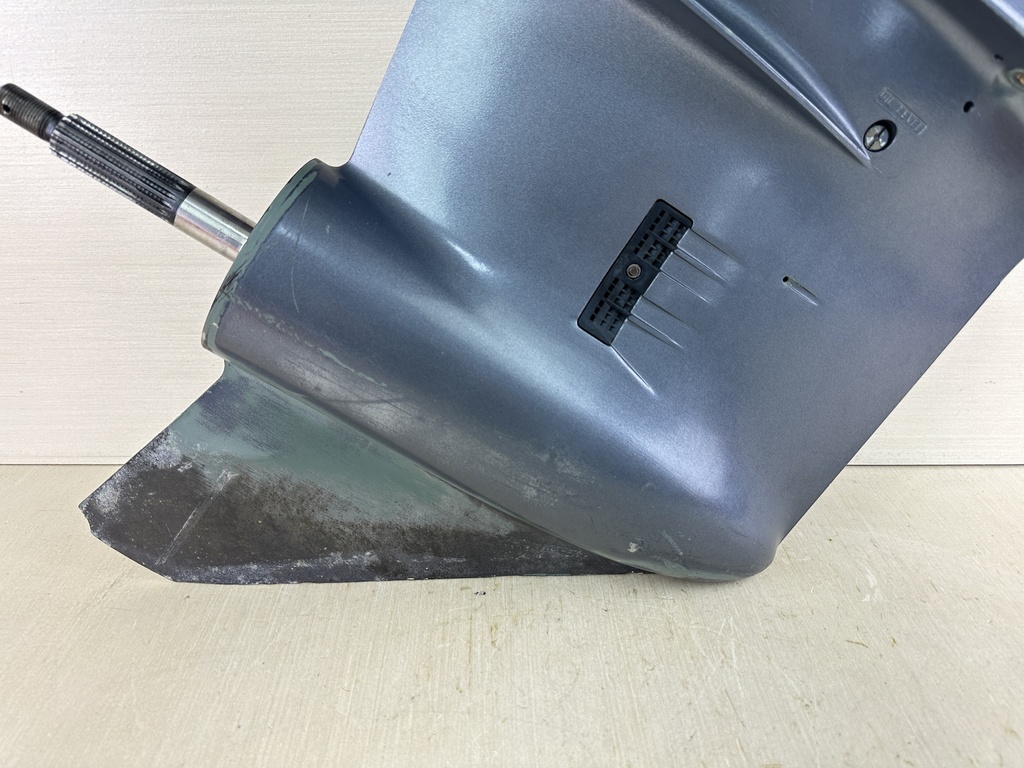 04-14 Yamaha 150HP 4 Stroke 25" Lower Unit Gear Case 64P-45300-12-8D Counter