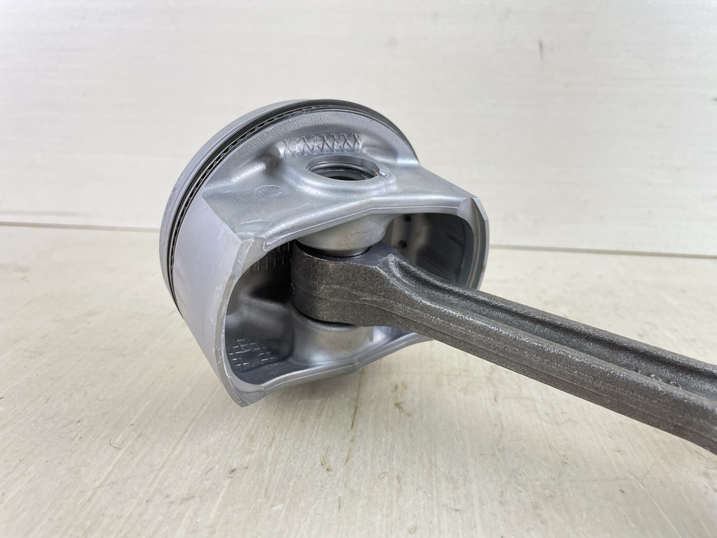 63P-11631-10-93 Yamaha 150HP 4 Stroke Piston & Connecting Rod 11-22