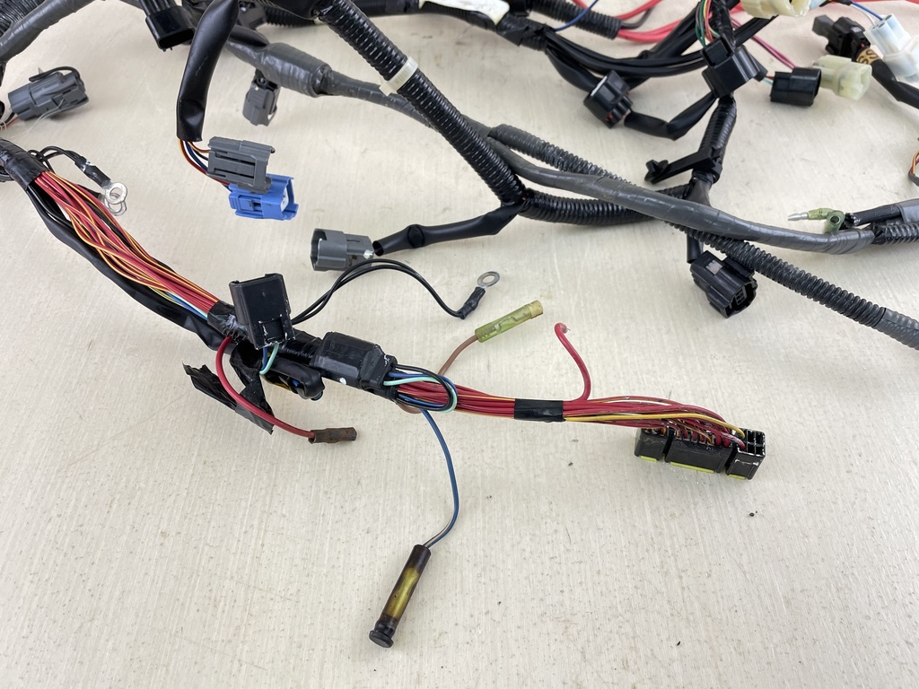 2012 Yamaha 150HP 4 Stroke Outboard Engine Wire Harness 63P-82590-60-00