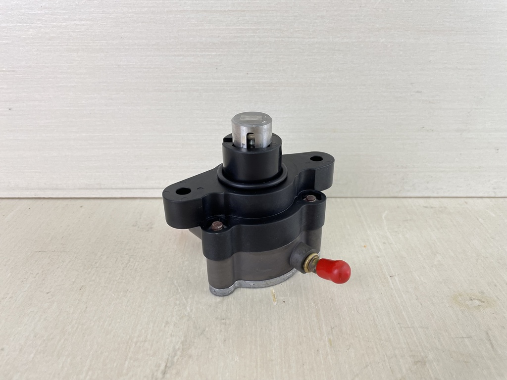 04 - 2014 Yamaha 150HP 4 Stroke Outboard Fuel Pump Assembly 63P-24410-10-00