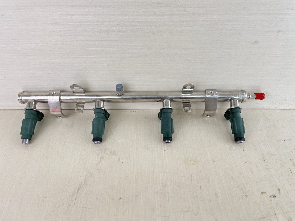 11 - 2020 Yamaha 150HP 4 Stroke Outboard Fuel Injector With Rail 63P-13761-01-00