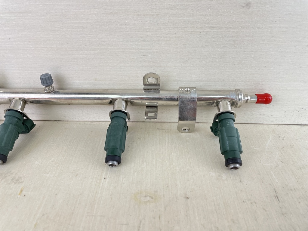 11 - 2020 Yamaha 150HP 4 Stroke Outboard Fuel Injector With Rail 63P-13761-01-00