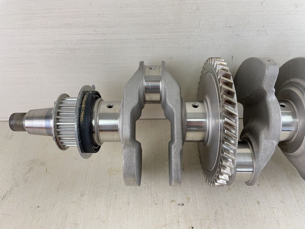 11 - 2015 Yamaha 150HP 4 Stroke Outboard Crankshaft Crank 63P-11410-03-00