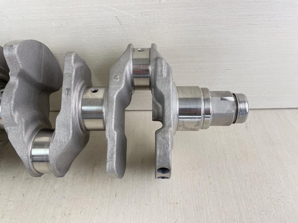 11 - 2015 Yamaha 150HP 4 Stroke Outboard Crankshaft Crank 63P-11410-03-00