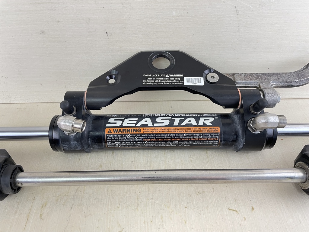 Seastar HC5345-3 Front Mount Pivoting Outboard Hydraulic Steering Cylinder