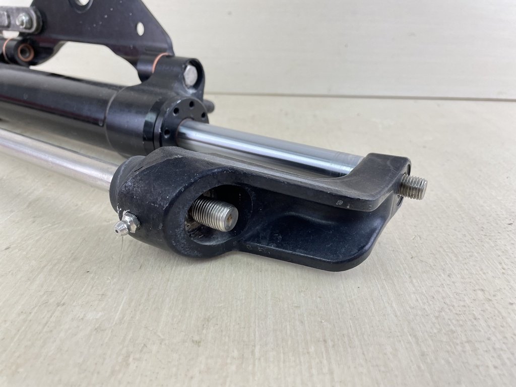 Seastar HC5345-3 Front Mount Pivoting Outboard Hydraulic Steering Cylinder